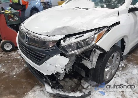 2021 Honda Hr-V Awd Lx z USA, uszkodzony, nr VIN 3CZRU6H32MM713847